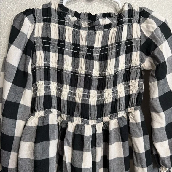 Hanna Andersson smocked black and white girl dress - Picture 2 of 6